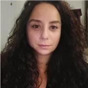 Periodista especializada en literatura y escrituras creativas enseña clases a niños y adultos